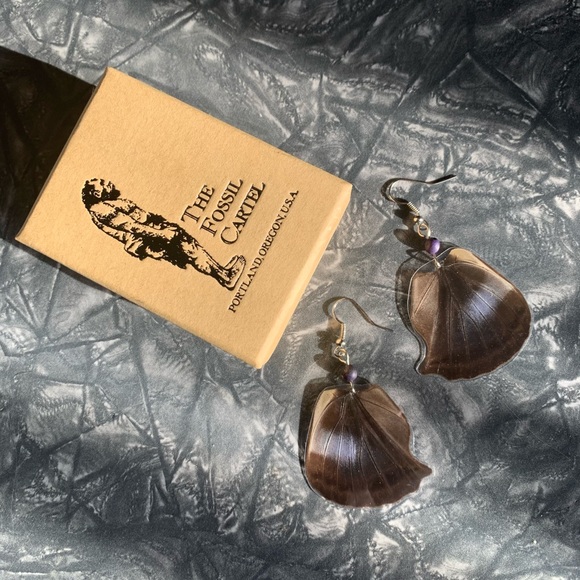 Beautiful Butterfly Wing Earrings W/ Sterling Wire - Picture 3 of 8